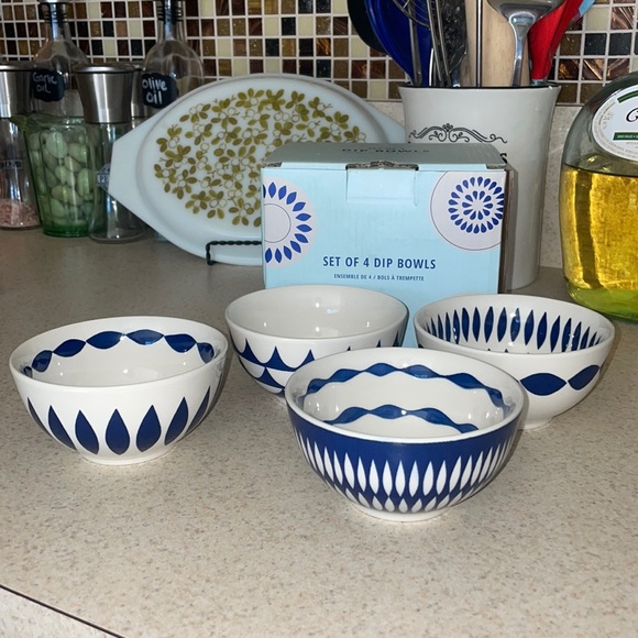 set of 4 new bone China bowls - Picture 1 of 16